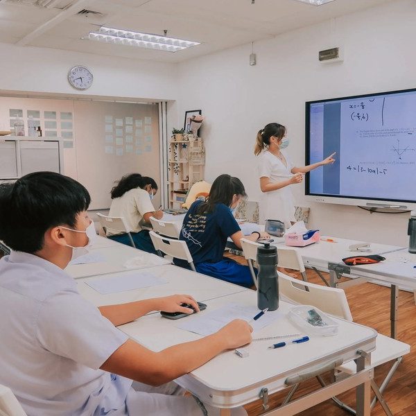 Why Is Finding the Right Math Tutor in Singapore More Important Than Ever?