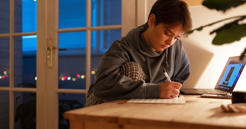 Building Productive Study Routines Around JC Chemistry Tuition